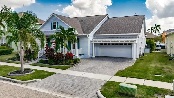 Property Slideshow image 2 of 66 | 526 islebay dr, Apollo Beach, FL, 33572