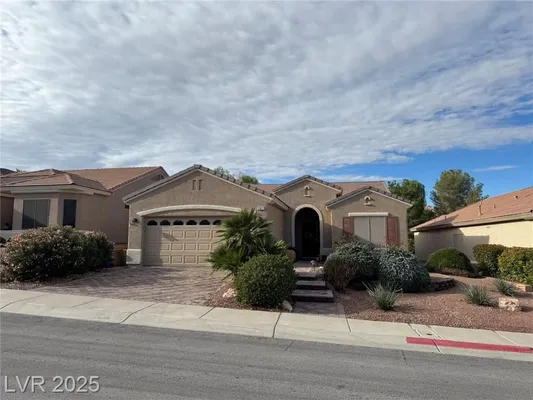 Property Slideshow image 3 of 9 | 2077 tiger links dr, Henderson, NV, 89012