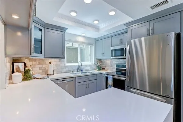 Property Slideshow image 2 of 53 | 2405 via mariposa 1h, Laguna Woods, CA, 92637