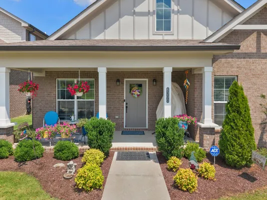 Property Slideshow image 2 of 40 | 6300 york dr, Hermitage, TN, 37076