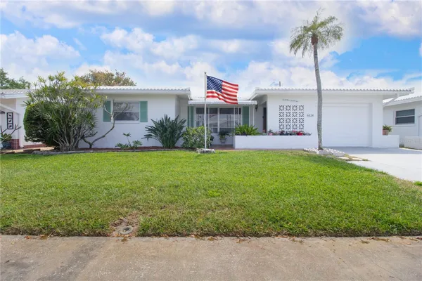 Property Slideshow image 3 of 27 | 4434 100th ave, Pinellas Park, FL, 33782