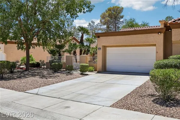 Property Slideshow image 3 of 64 | 8701 prairie hill dr, Las Vegas, NV, 89134