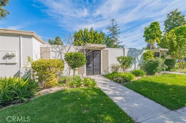 Property Slideshow image 3 of 25 | 319 avenida carmel b, Laguna Woods, CA, 92637