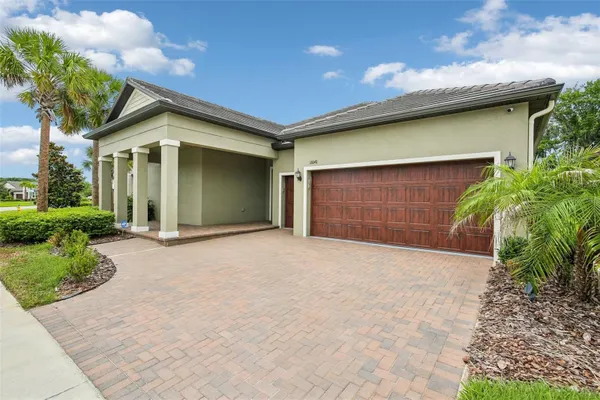 Property Slideshow image 3 of 66 | 11040 banyan breeze blvd, Land O Lakes, FL, 34638