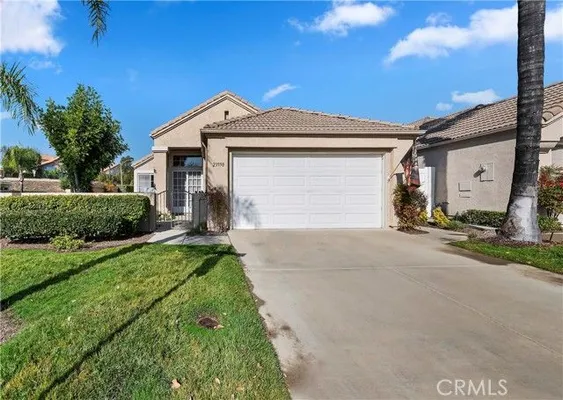 Property Slideshow image 2 of 62 | 23990 via pamilla, Murrieta, CA, 92562