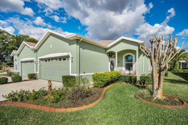 Property Slideshow image 2 of 71 | 12154 putter green ct, New Port Richey, FL, 34654
