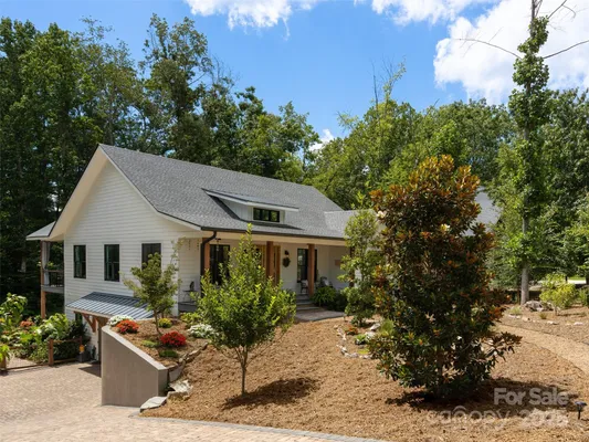 Property Slideshow image 2 of 47 | 33 twilight sedge dr, Biltmore Lake, NC, 28715