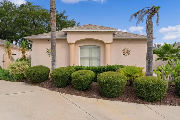 Property Slideshow image 2 of 35 | 2112 alfredo ave, The Villages, FL, 32159