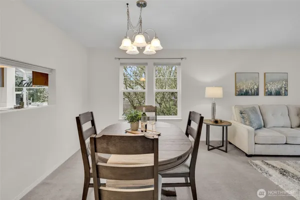 Property Slideshow image 2 of 40 | 3941 226th pl 211, Issaquah, WA, 98029