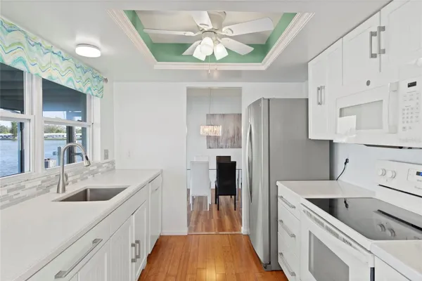 Property Slideshow image 3 of 19 | 9785 mainlands blvd w # 1-b, Pinellas Park, FL, 33782