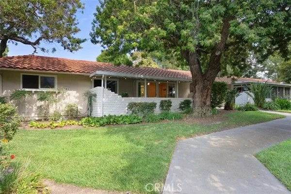 Property Slideshow image 3 of 25 | 581 avenida majorca q, Laguna Woods, CA, 92637