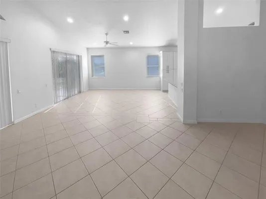 Property Slideshow image 3 of 26 | 390 nw sunview way, Port St Lucie, FL, 34986