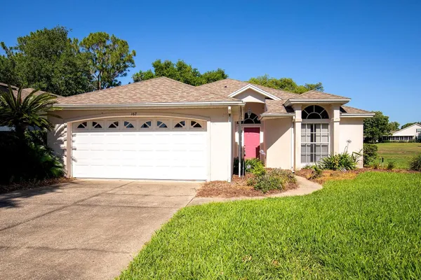 Property Slideshow image 2 of 27 | 167 juniper way, Tavares, FL, 32778