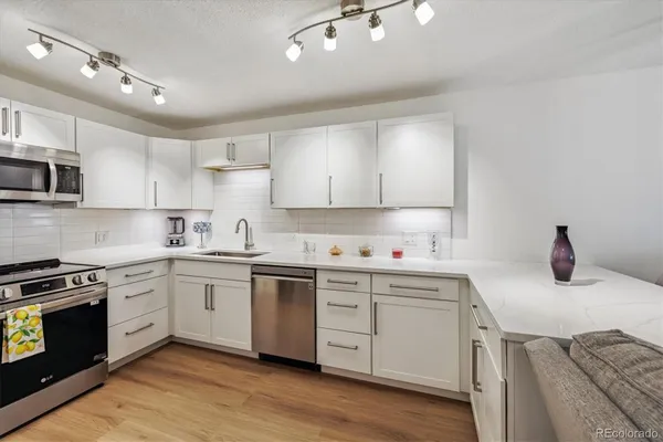 Property Slideshow image 3 of 39 | 745 s alton way unit 11a, Denver, CO, 80247