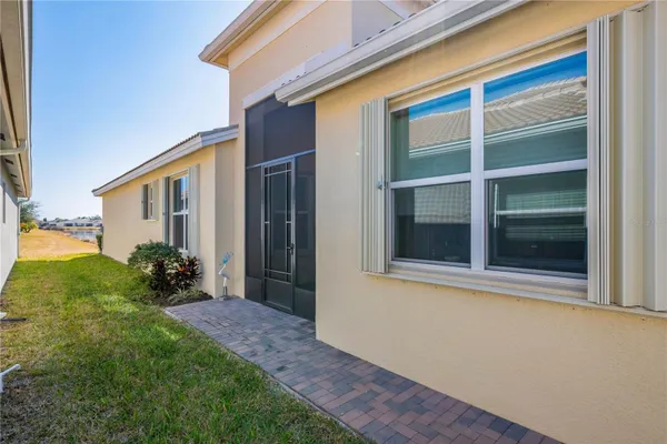 Property Slideshow image 3 of 64 | 4786 avila lakes dr, Wimauma, FL, 33598