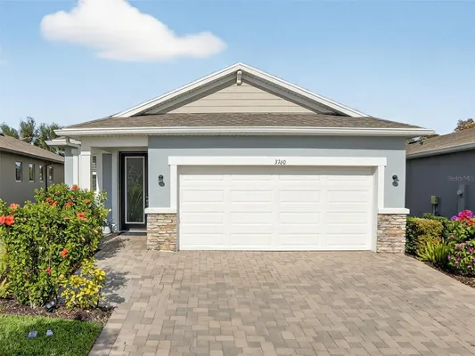 Property Slideshow image 2 of 50 | 3760 maxwell park dr, Sun City Center, FL, 33573