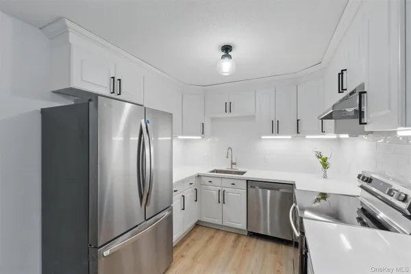 Property Slideshow image 2 of 23 | 348 heritage hls a, Somers, NY, 10589