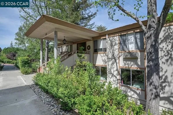 Property Slideshow image 3 of 43 | 3410 tice crk 4, Walnut Creek, CA, 94595