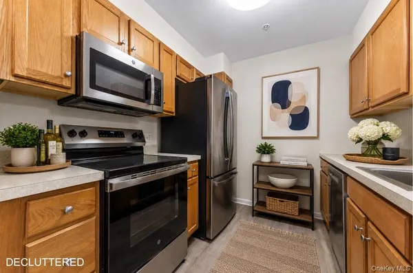 Property Slideshow image 3 of 23 | 2306 jacobs hill rd 306, Cortlandt, NY, 10567
