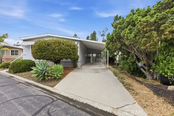 Property Slideshow image 2 of 50 | 3384 don diablo dr, Carlsbad, CA, 92010