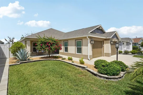 Property Slideshow image 2 of 48 | 4686 hiles pl, The Villages, FL, 32163