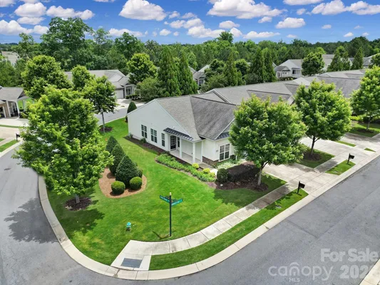 Property Slideshow image 3 of 47 | 9020 smokey hill ln, Fort Mill, SC, 29707