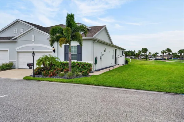 Property Slideshow image 3 of 63 | 1867 nottingham trl, Punta Gorda, FL, 33980