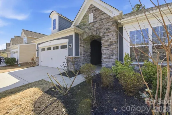 Property Slideshow image 3 of 34 | 140 picasso trl, Mount Holly, NC, 28120