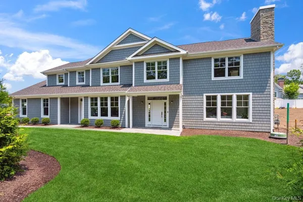 Property Slideshow image 2 of 46 | 46 plainview rd, Woodbury, NY, 11797