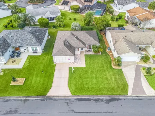 Property Slideshow image 2 of 46 | 1106 berkshire pl, The Villages, FL, 32162