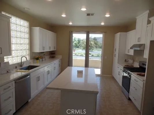 Property Slideshow image 3 of 49 | 8251 triplett ln, Hemet, CA, 92545