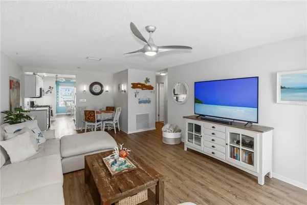 Property Slideshow image 3 of 52 | 6025 shore blvd 406, Gulfport, FL, 33707