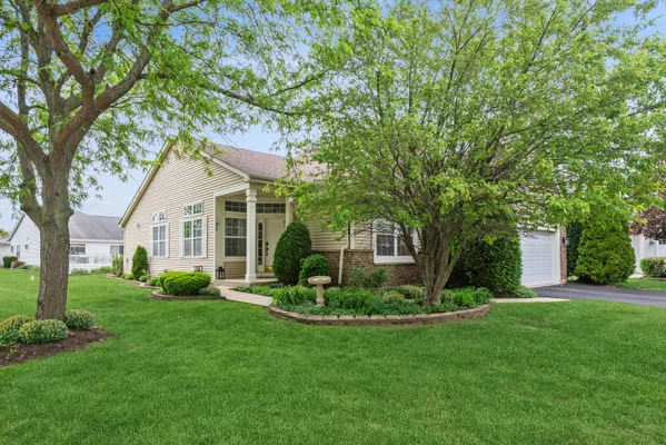 Property Slideshow image 2 of 29 | 21626 w larch dr, Plainfield, IL, 60544