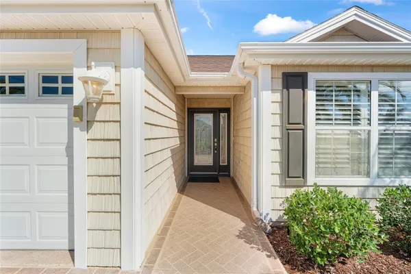 Property Slideshow image 3 of 37 | 1800 dutchess loop, The Villages, FL, 32162