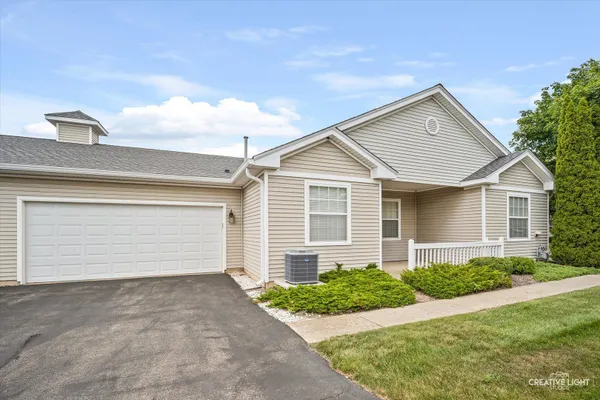 Property Slideshow image 2 of 15 | 12263 quail ridge dr, Huntley, IL, 60142