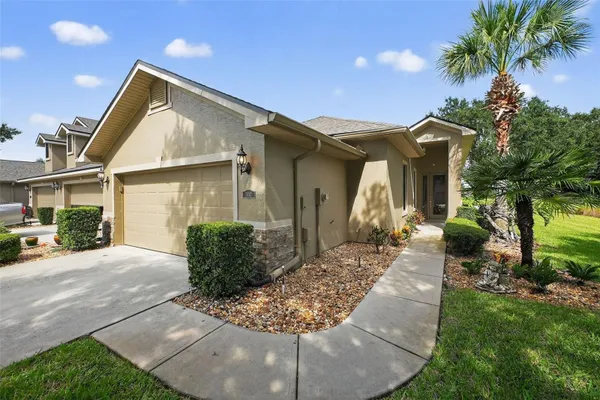 Property Slideshow image 2 of 38 | 1300 hansberry ln, Ormond Beach, FL, 32174