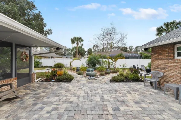 Property Slideshow image 3 of 80 | 105 shadowcreek way, Ormond Beach, FL, 32174