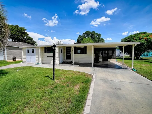 Property Slideshow image 2 of 32 | 721 sharon dr, Lady Lake, FL, 32159