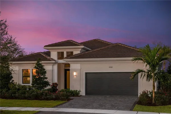 Property Slideshow image 3 of 78 | 18225 cresswind ter, Lakewood Ranch, FL, 34211