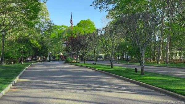 Property Slideshow image 2 of 37 | 1407 middle rd 83, Brookhaven, NY, 11933