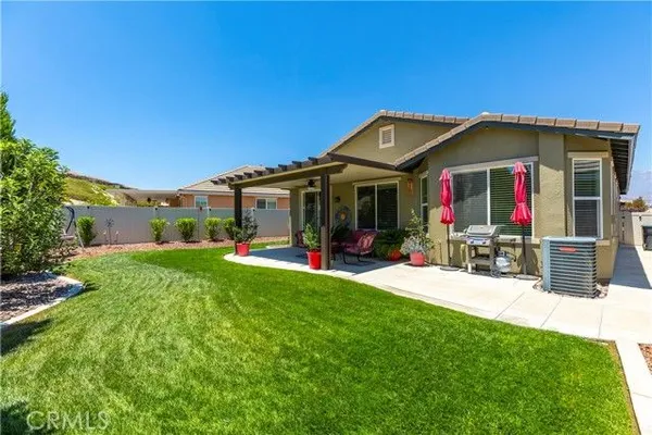 Property Slideshow image 2 of 29 | 371 song bird, Beaumont, CA, 92223