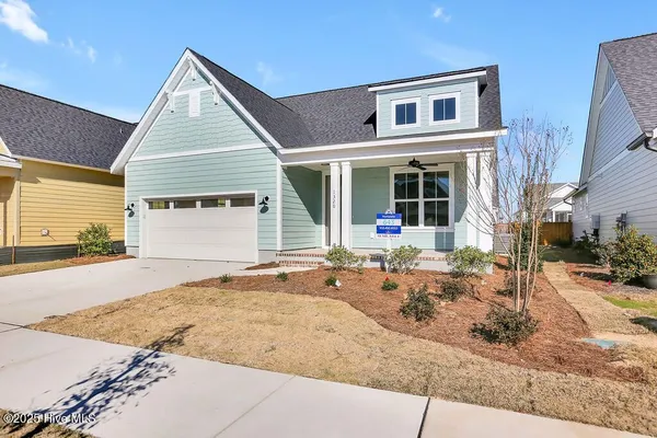 Property Slideshow image 2 of 32 | 1320 trisail ter, Wilmington, NC, 28412