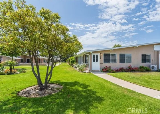 Property Slideshow image 2 of 34 | 1460 pelham rd 106g, Seal Beach, CA, 90740