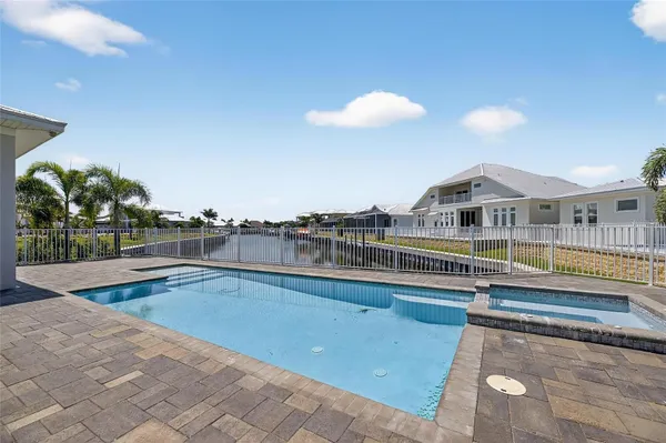 Property Slideshow image 2 of 91 | 614 pinckney dr, Apollo Beach, FL, 33572