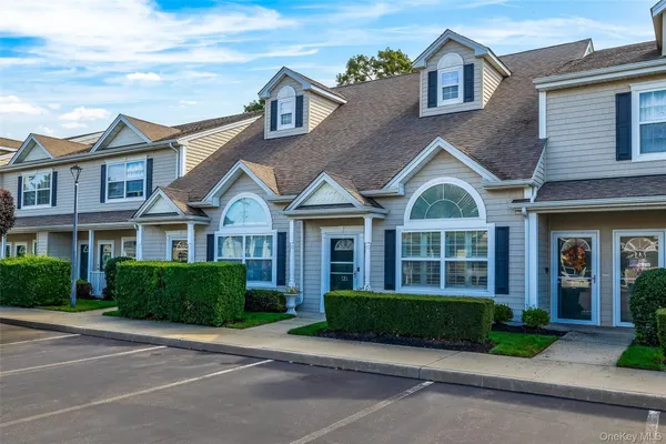 Property Slideshow image 2 of 30 | 121 willow ln, Hempstead, NY, 11580