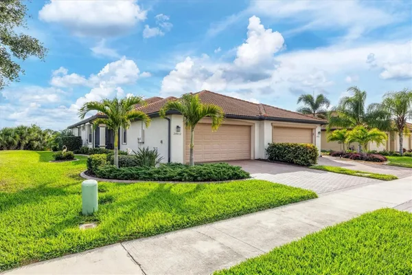 Property Slideshow image 2 of 100 | 24012 canterwood way, Venice, FL, 34293