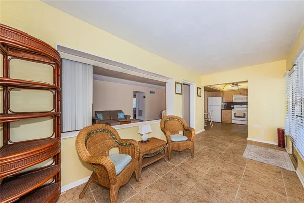 Property Slideshow image 2 of 50 | 4700 cove cir 208, St Petersburg, FL, 33708