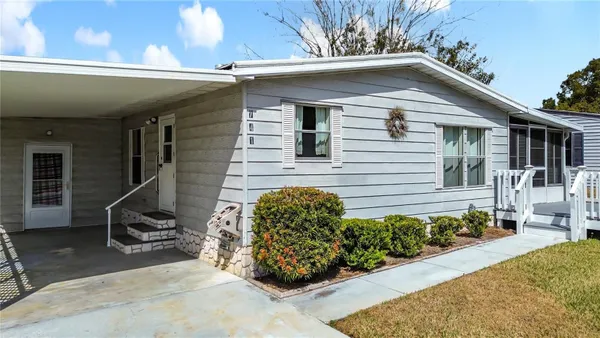 Property Slideshow image 2 of 28 | 741 royal palm ave, The Villages, FL, 32159