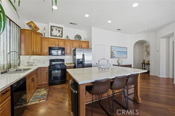 Property Slideshow image 2 of 28 | 84206 canzone dr, Indio, CA, 92203