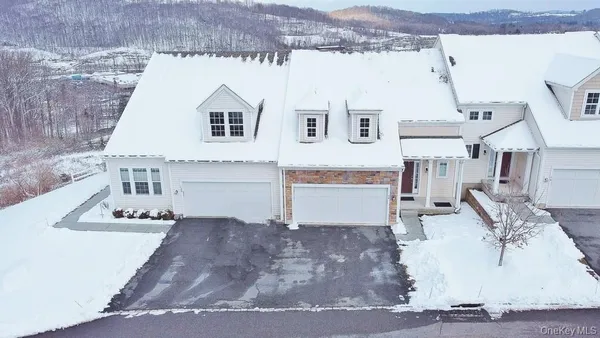 Property Slideshow image 3 of 46 | 18 wheeler ct, Carmel, NY, 10512